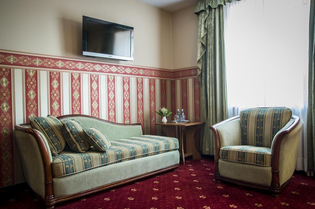 Hotel Mazurski Dworek Mikołajki Cameră foto